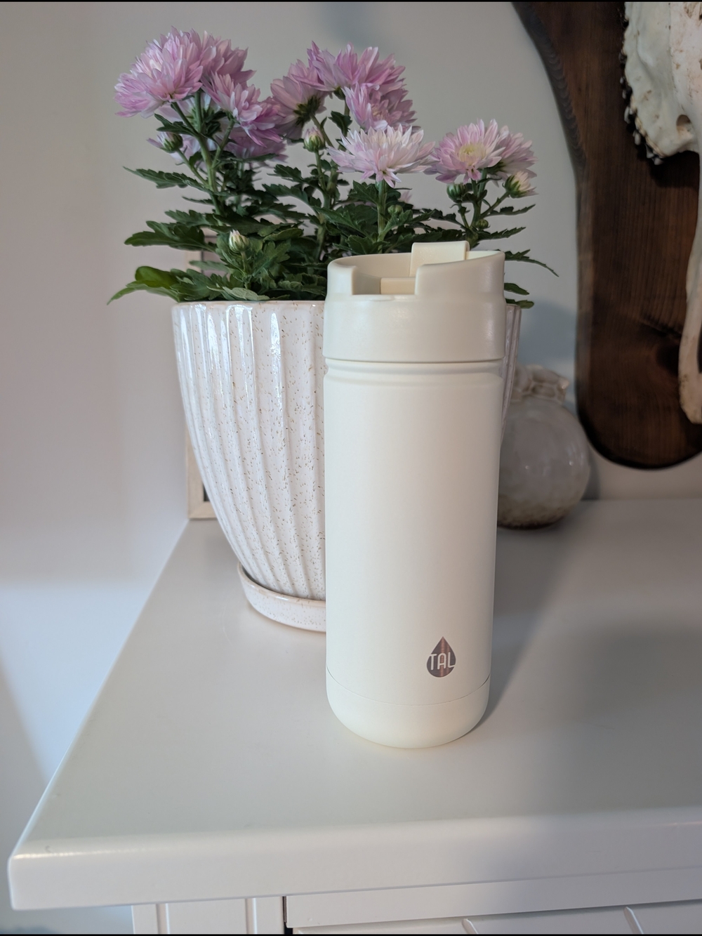 2/15$ 💓 TAL Cream White Insulated Travel Mug - Sleek Everyday Tumbler